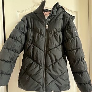 Girls winter coat. Pink lining.